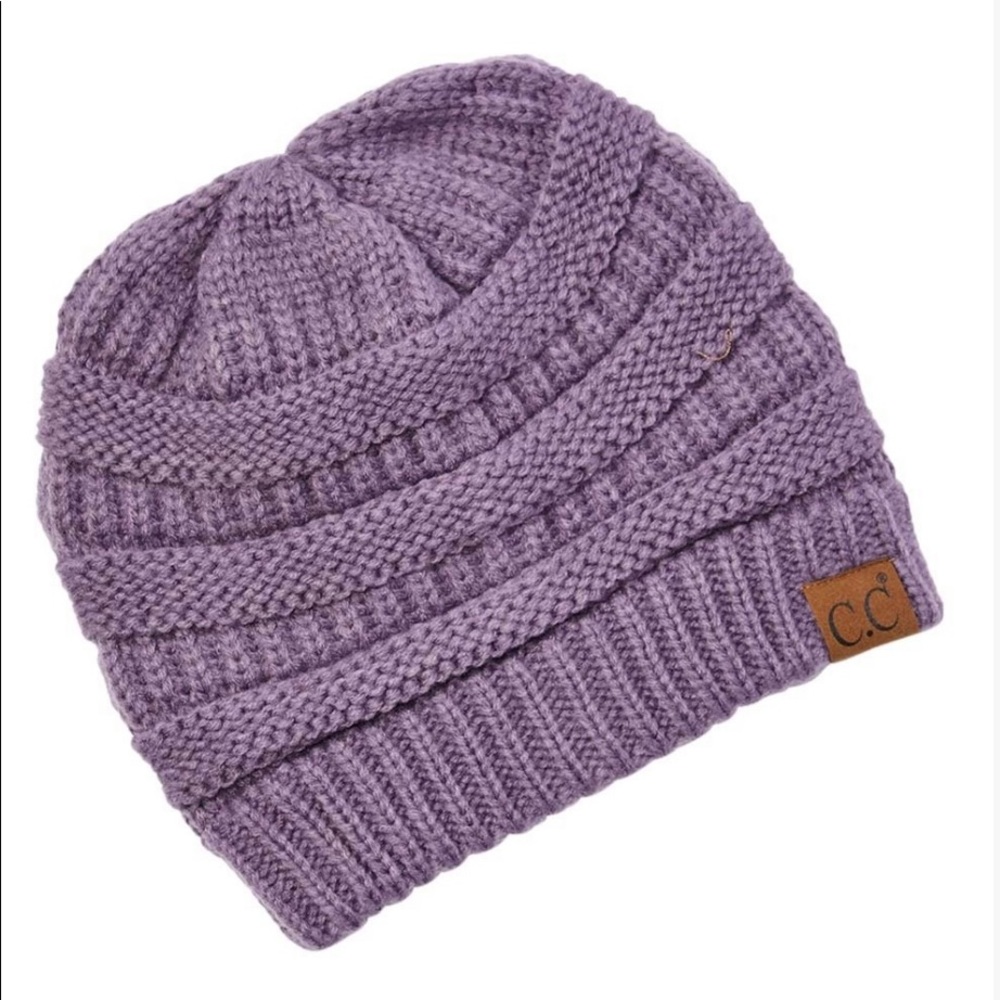 NWT - Beautiful violet rib-knit beanie